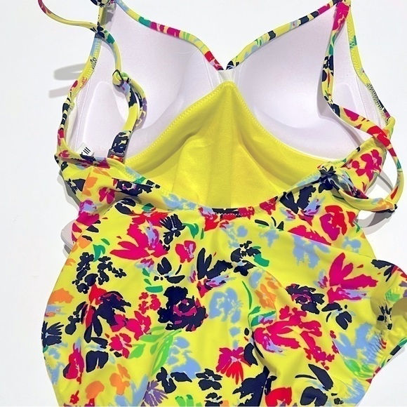 Bar III YELLOW Floral Chic One-Piece Swimsuit, US M New - Picture 7 of 11